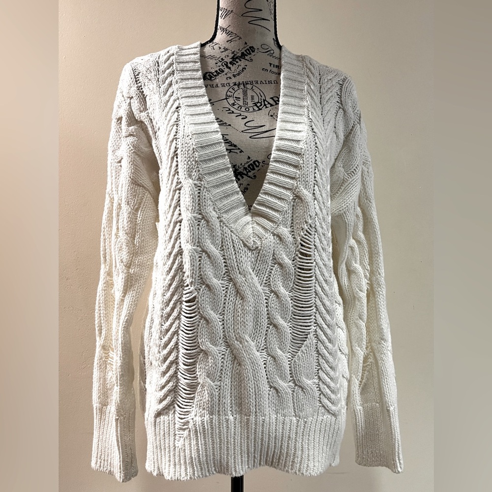 Winter White Cable Knit long sleeve sweater by Express
